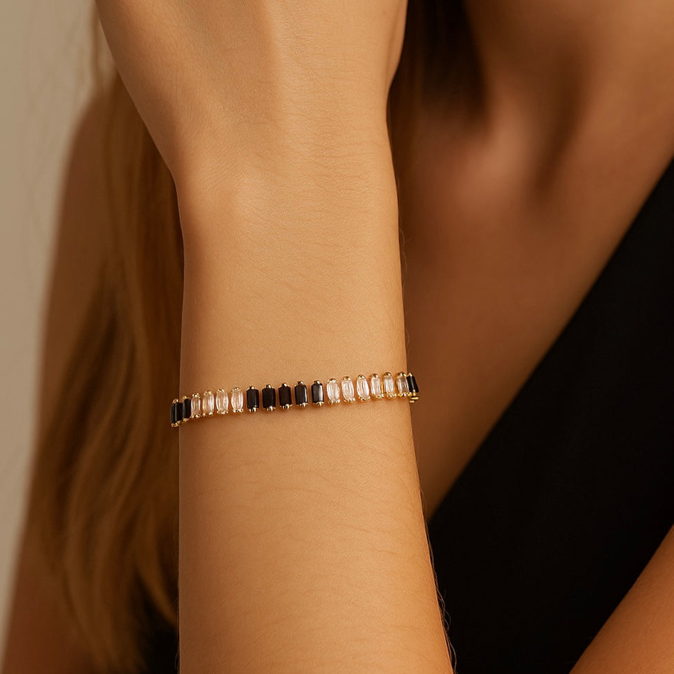 Eternal Glow Link Bracelet ( White & Black )