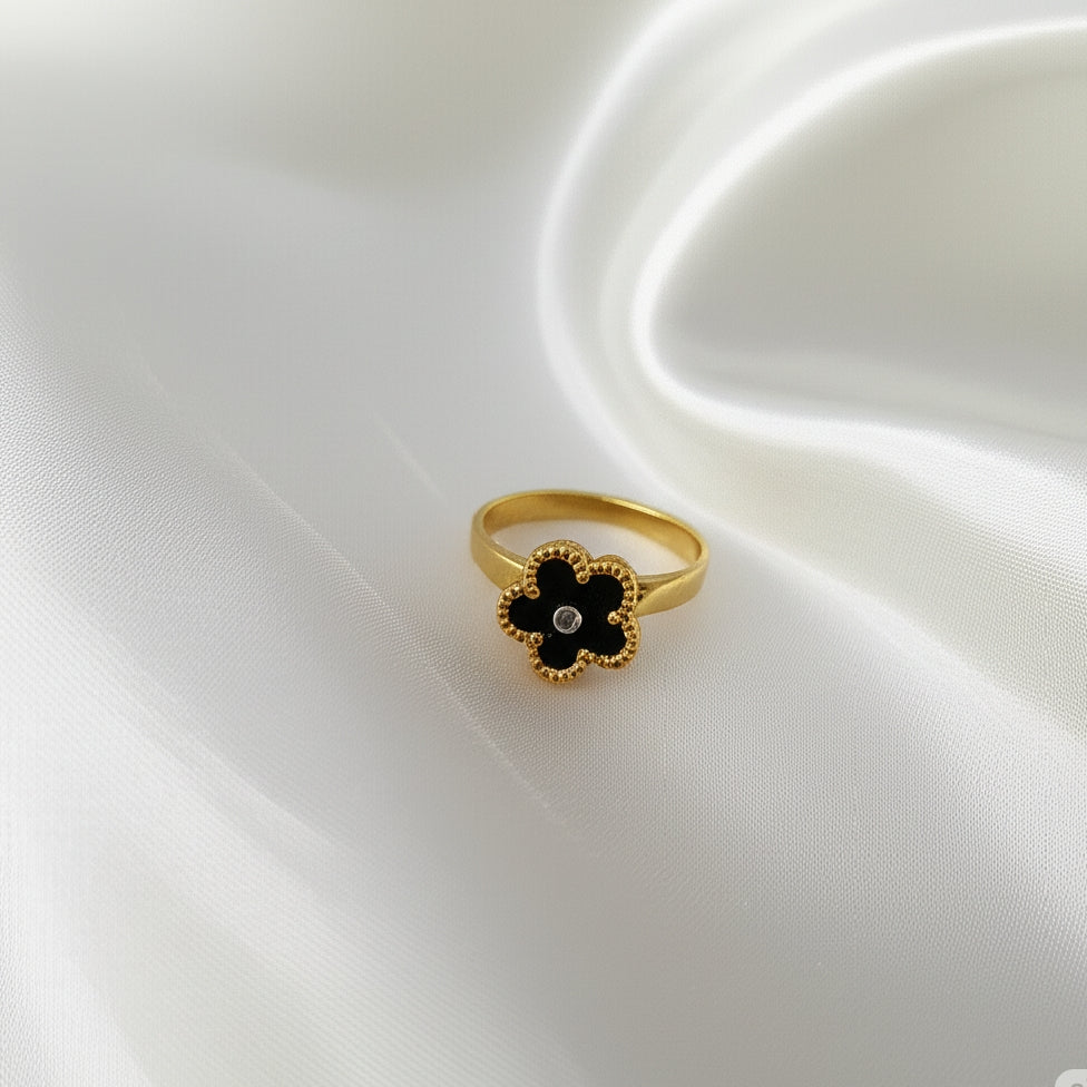 Noir Bloom Ring