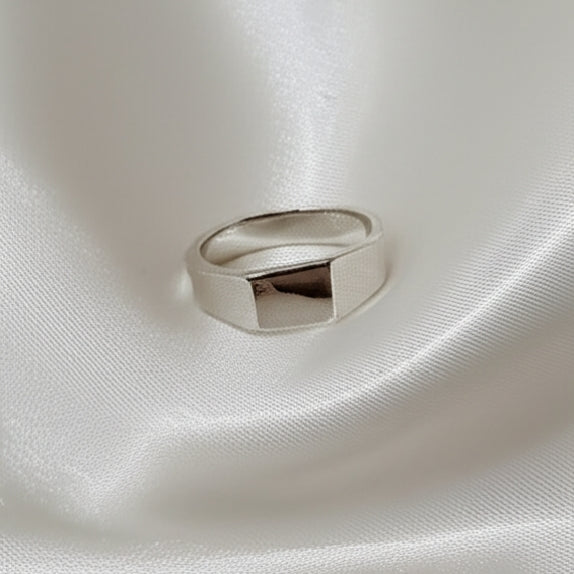 Mystic Facet Ring