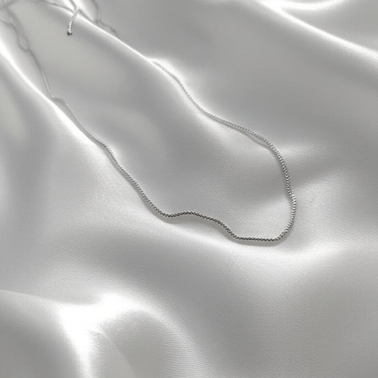 Essential Link Chain