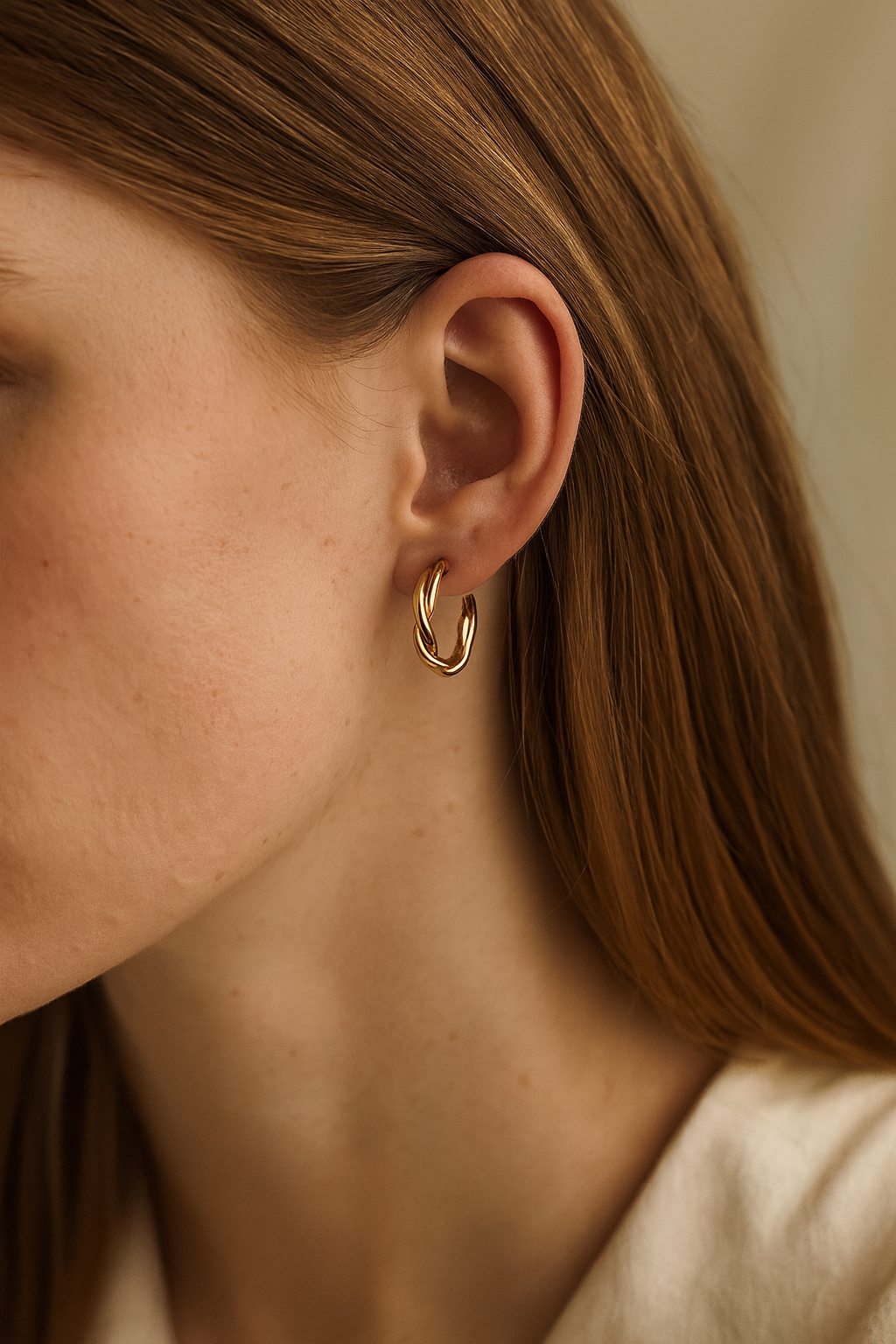 Aurelia Twist Hoop Earrings