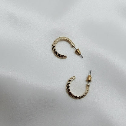 Ora Spiral Hoop Earrings