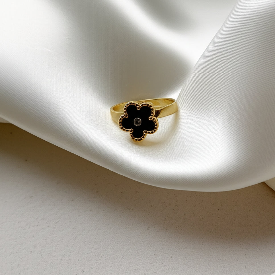 Noir Bloom Ring