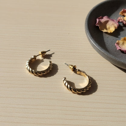 Ora Spiral Hoop Earrings