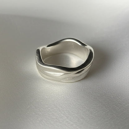 Sculpted Illusion Ring