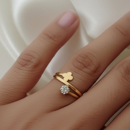 Clover Twirl Ring