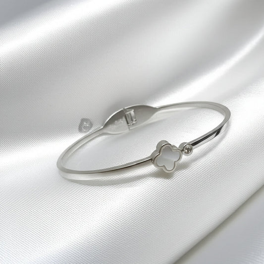 Clover Bracelet